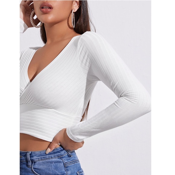 Deep V Neck Long Sleeve Rib-knit White Crop Top - Picture 4 of 12